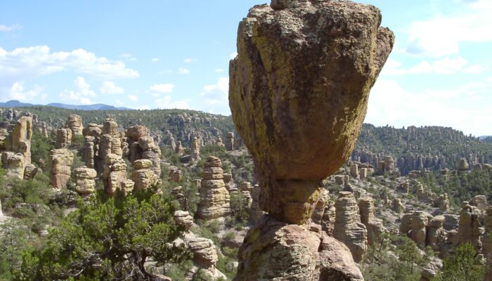 Chiricahua_balanced_rock